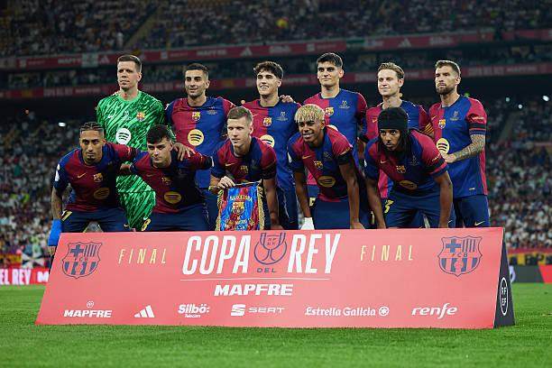 2025 赛季回顾：费城人队在九月“红十月”期间主场上座率连续 15 场告罄