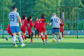 极端案例：解析“利弗莫尔”在股市博弈中的巅峰与陨落。（利弗莫尔的股市博弈：从巅峰到陨落的极端样本解读）