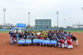 湖人主场大胜老鹰：詹姆斯东契奇携手终结连败阴霾